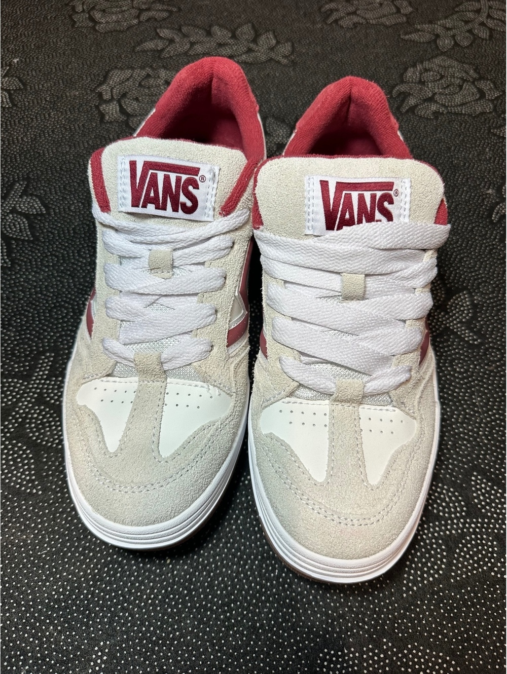 Vans Lowland Suede Sneakers – Cream/Red – Men’s 7.5 / Women’s 9